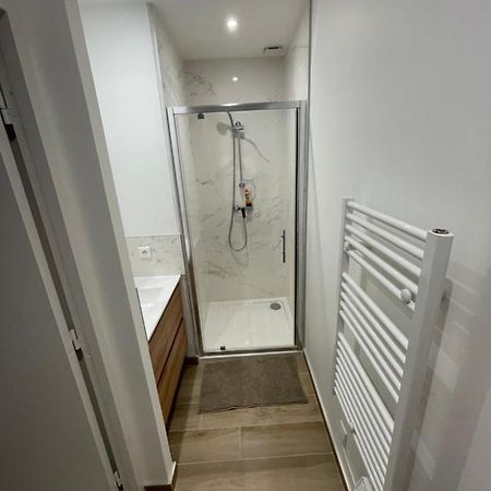 Saucats Chambre Etage Fonctionnelle Et Independante מראה חיצוני תמונה