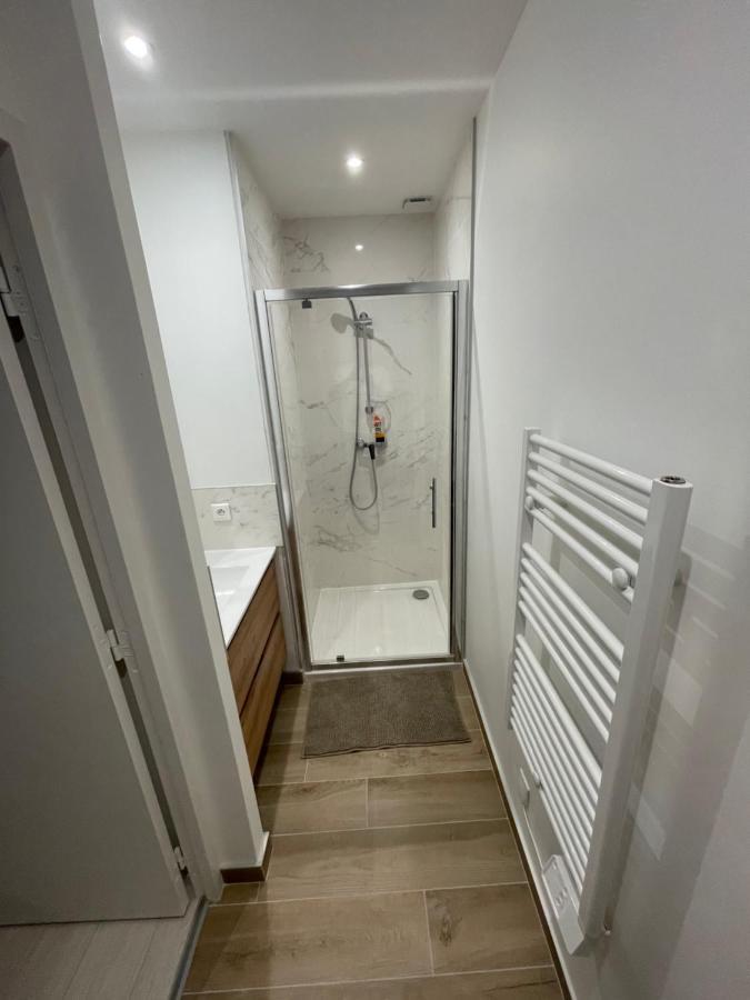 Saucats Chambre Etage Fonctionnelle Et Independante מראה חיצוני תמונה